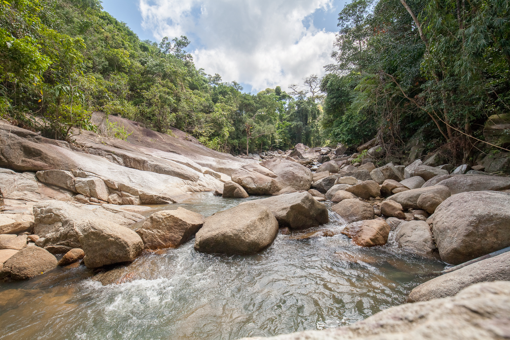 Korkeanpaikan kammoa Koh Samuilla